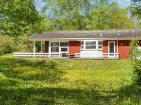 8 person holiday home in Glesborg